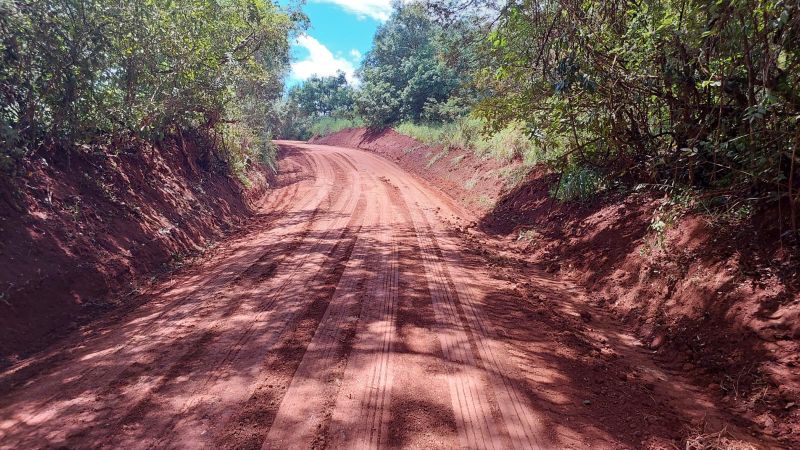 Prefeitura realiza melhorias nas estradas rurais